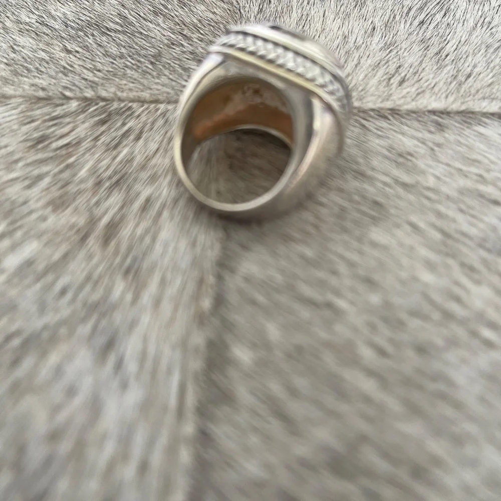 COCKTAIL RING FACETED STONE